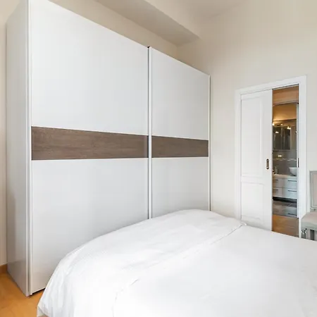 Porta Tufi Luxury Apartment With Private Parking! Siena Exterior foto