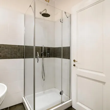 Porta Tufi Luxury Apartment With Private Parking! Siena Exterior foto