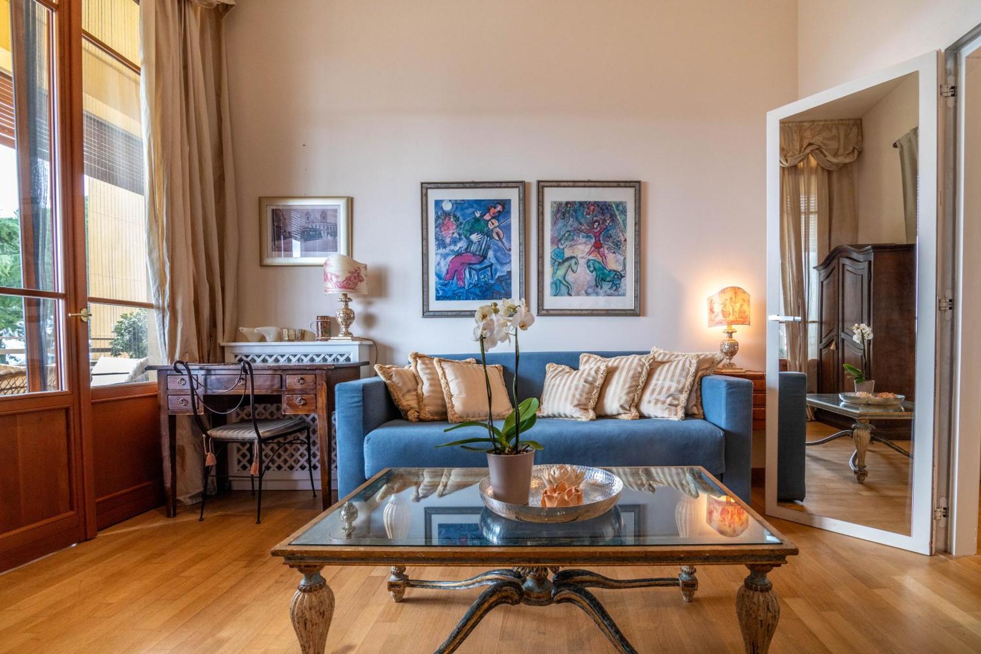 Porta Tufi Luxury With Private Parking! Apartment