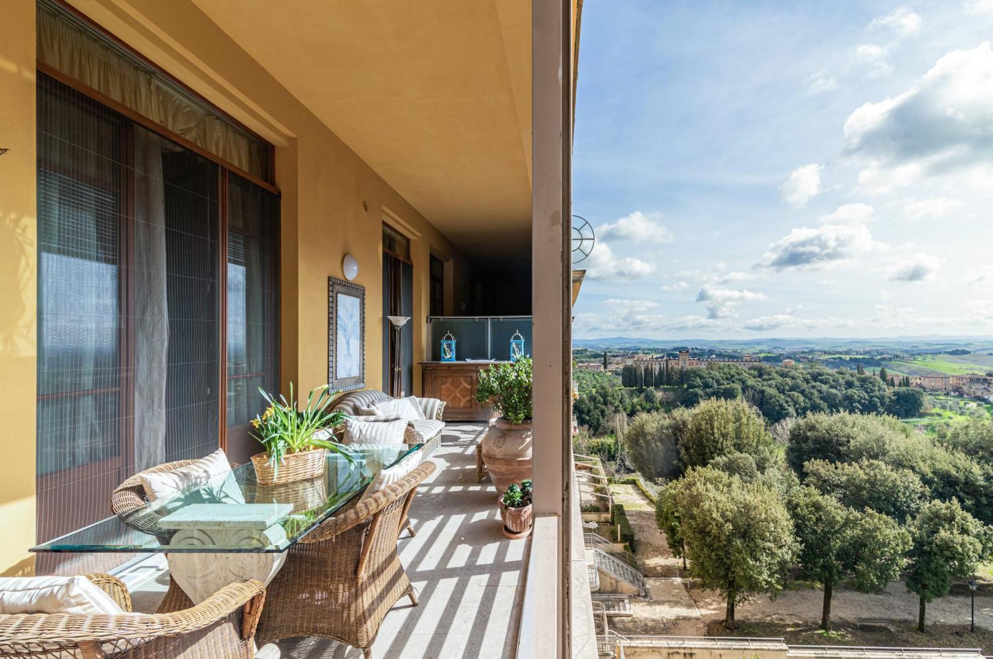 Apartment Porta Tufi Luxury With Private Parking!