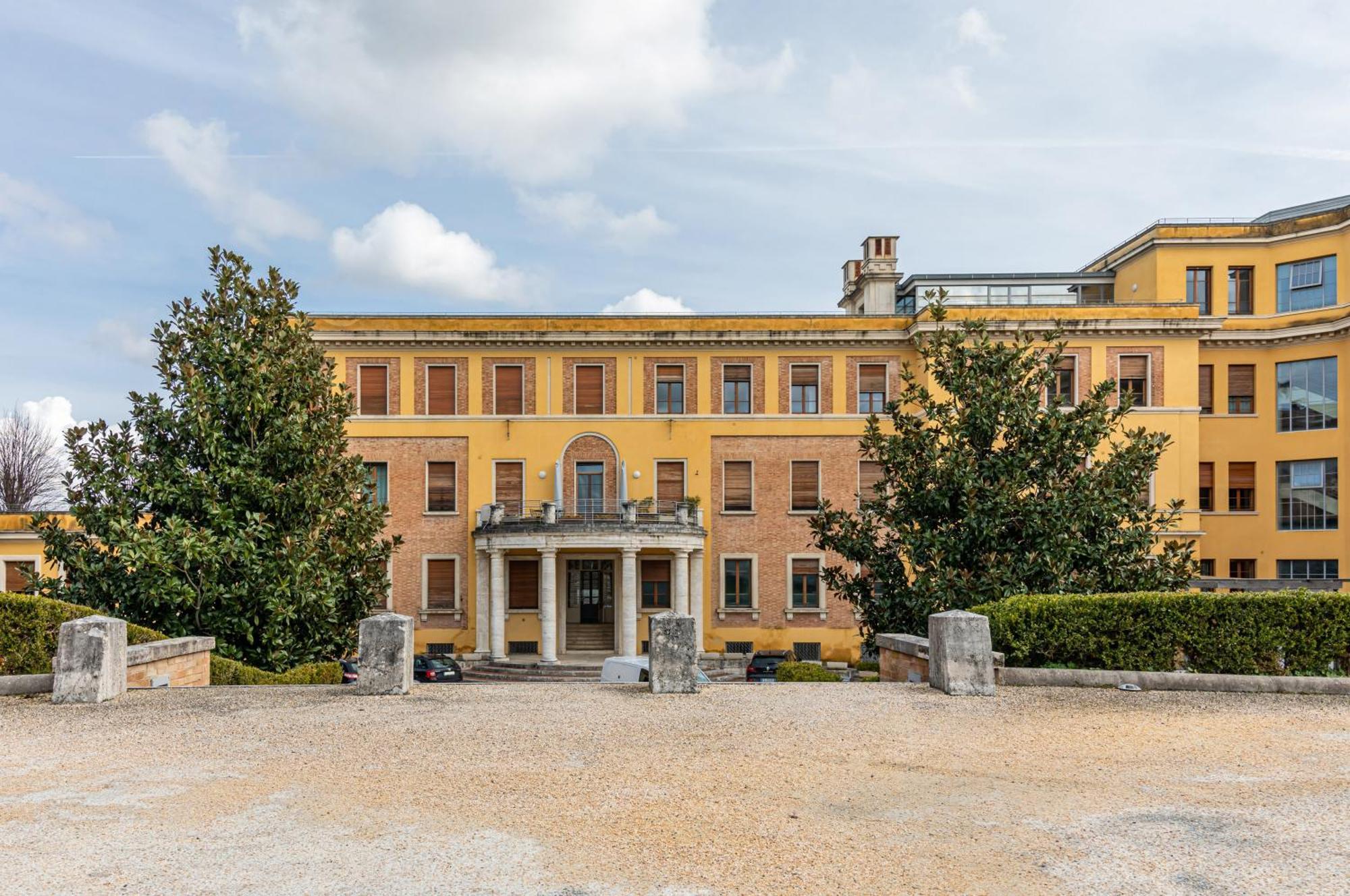 Porta Tufi Luxury With Private Parking! Apartment Siena