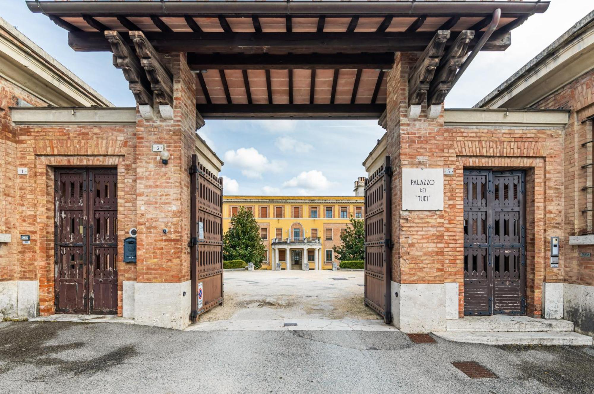 Apartment Porta Tufi Luxury With Private Parking!