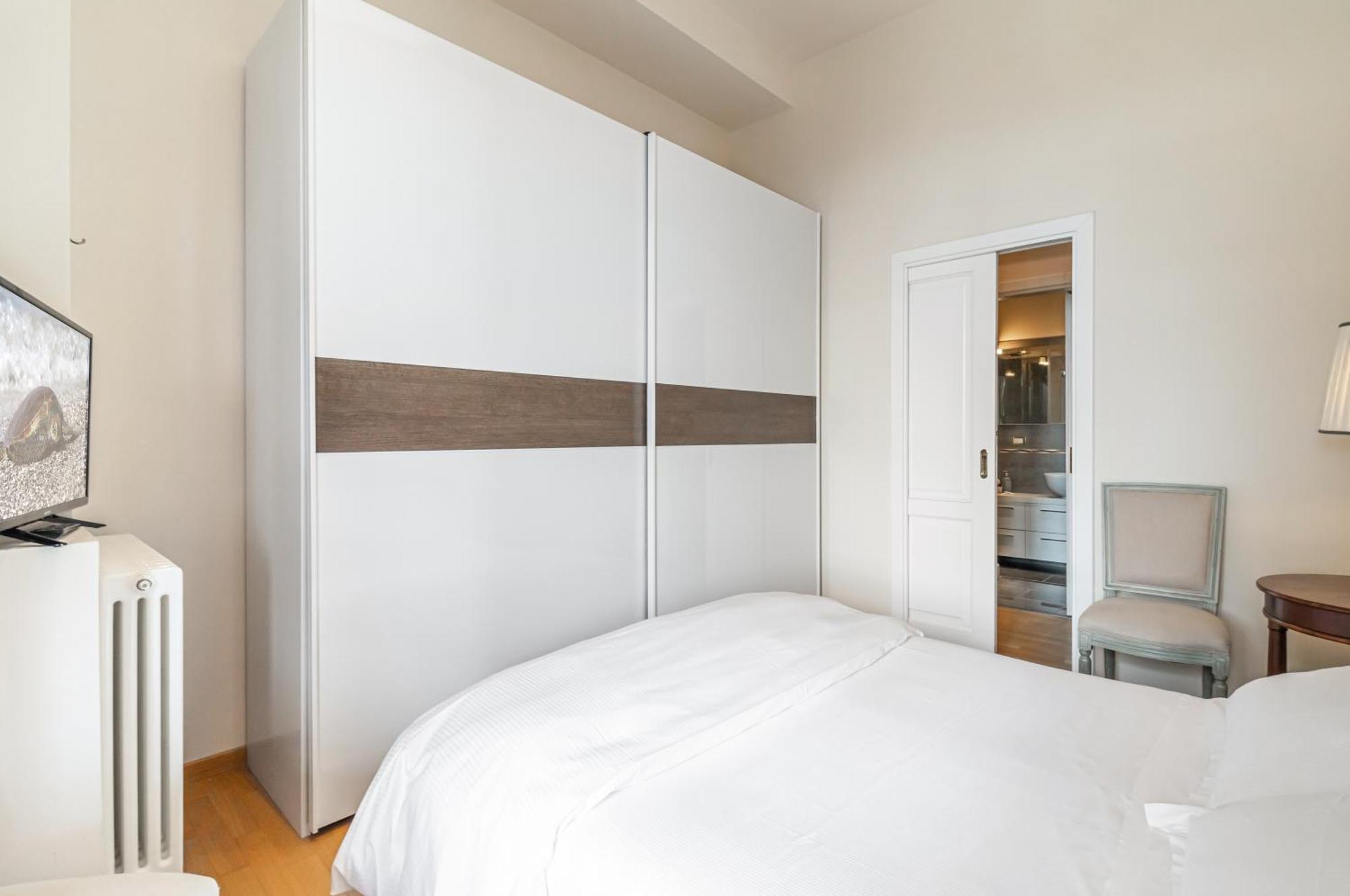 Porta Tufi Luxury With Private Parking! *
